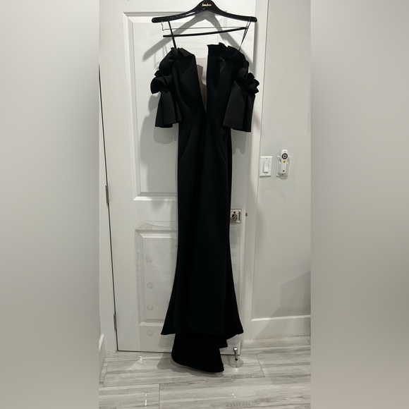 Jovani Evening Off the shoulder full length Trumpet Gown. - Picture 2 of 6